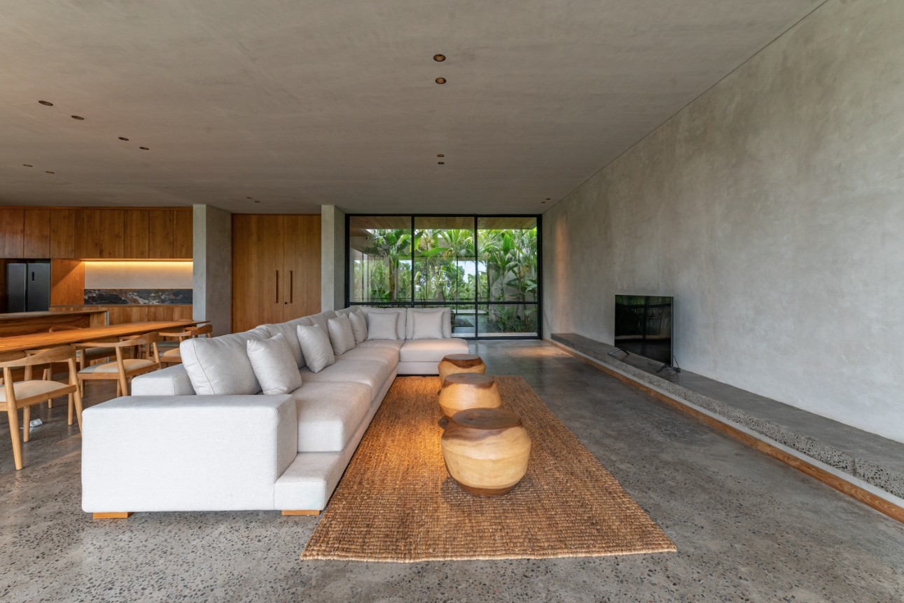 Pererenan 2 — polished concrete living and dining space